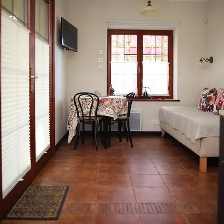 Apartament Młynarzowy Dworek *