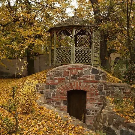 Apartament Młynarzowy Dworek *